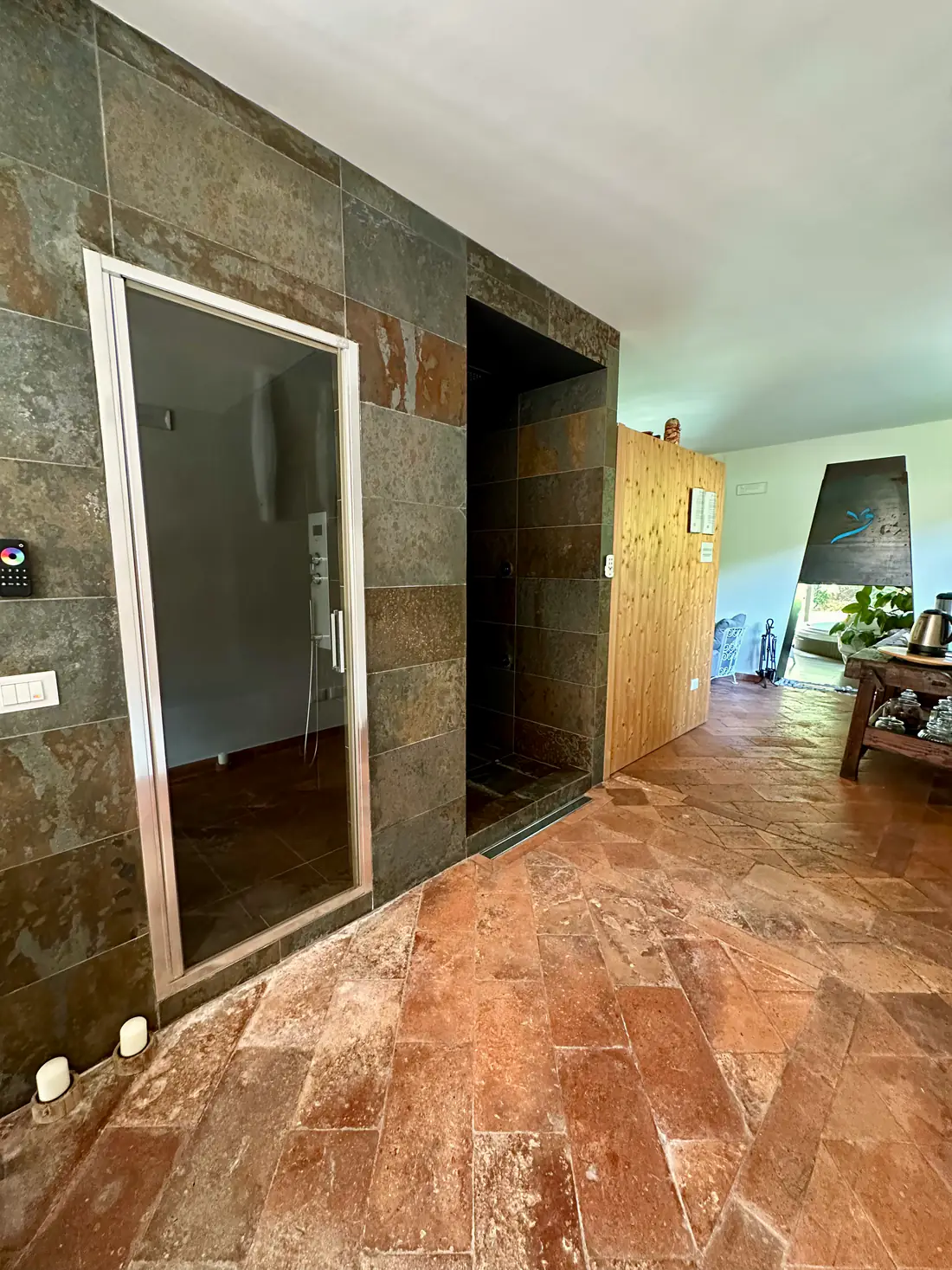 Bagno turco e doccia