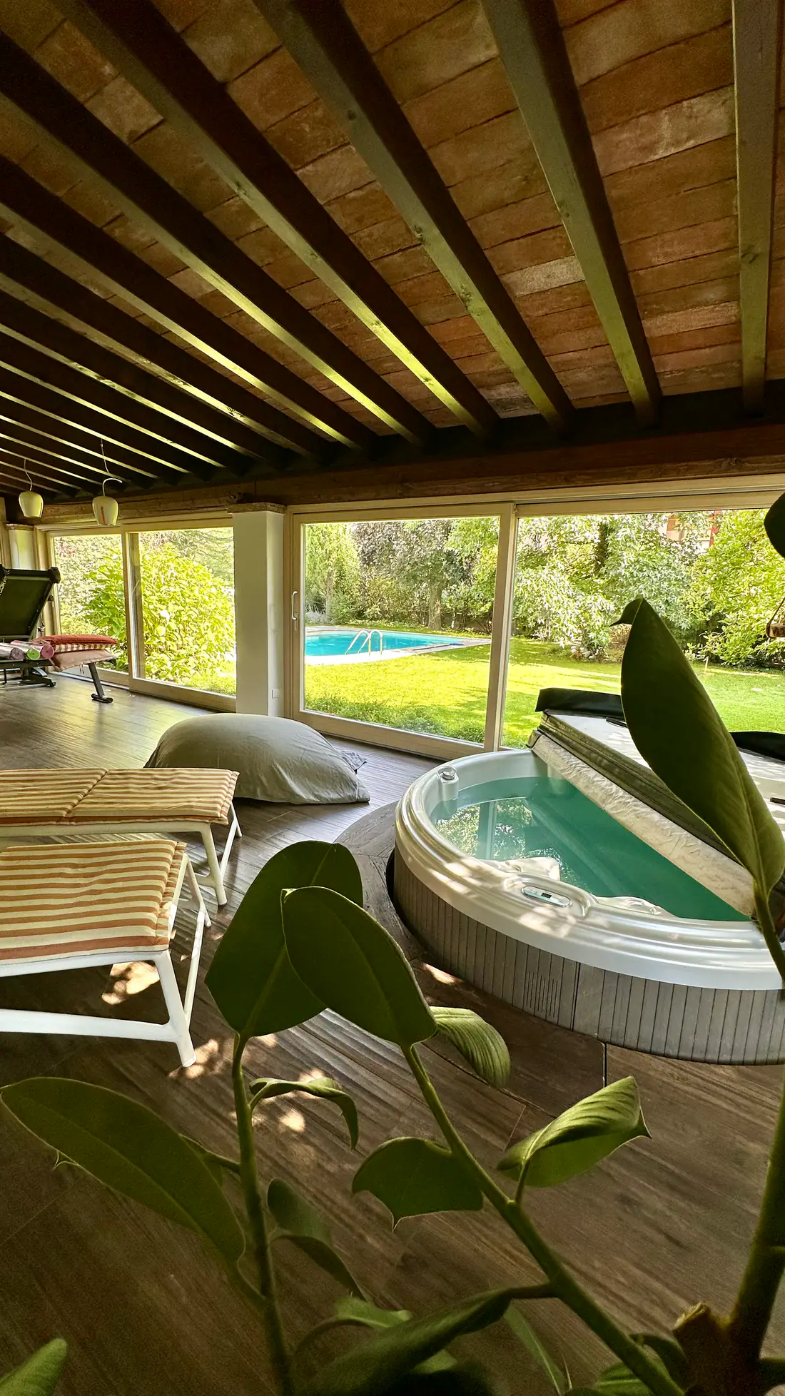 Wellness Area – vasca idromassaggio